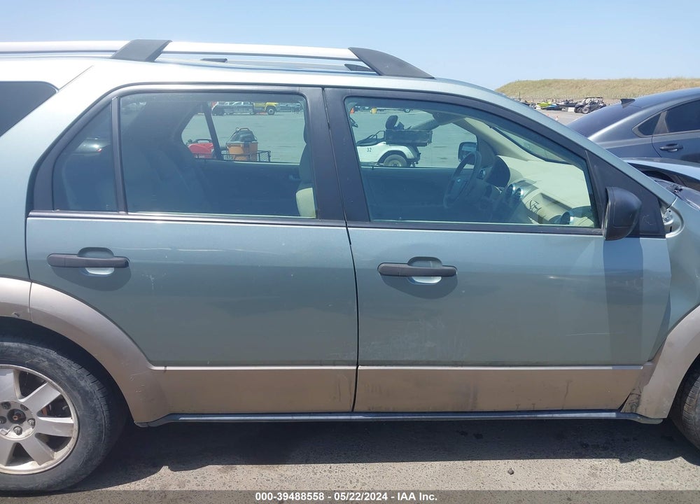 2005 FORD FREESTYLE SE VIN: 1FMDK04135GA19912