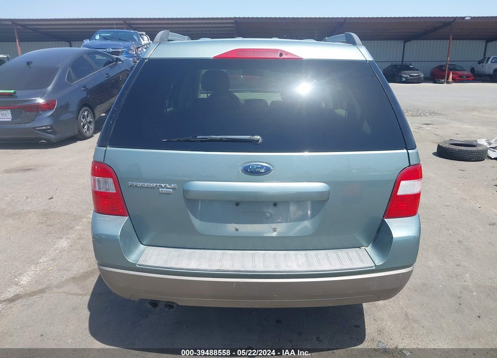 2005 FORD FREESTYLE SE VIN: 1FMDK04135GA19912