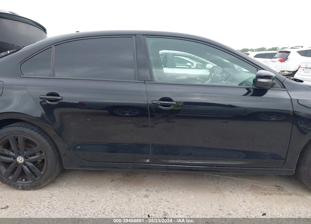 2018 VOLKSWAGEN JETTA 1.8T SE SPORT VIN: 3VWD17AJ0JM241521