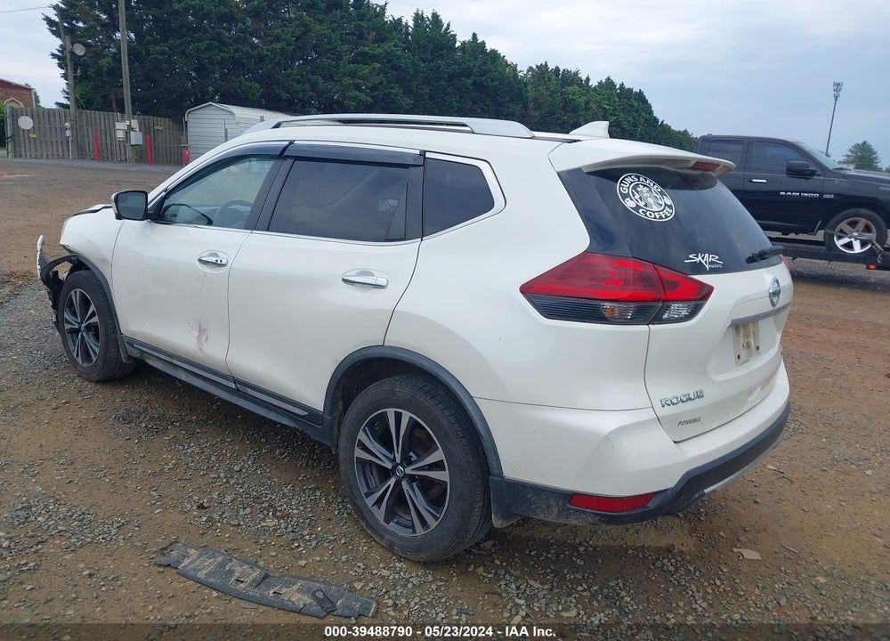 2018 NISSAN ROGUE SL VIN: JN8AT2MV1JW318189