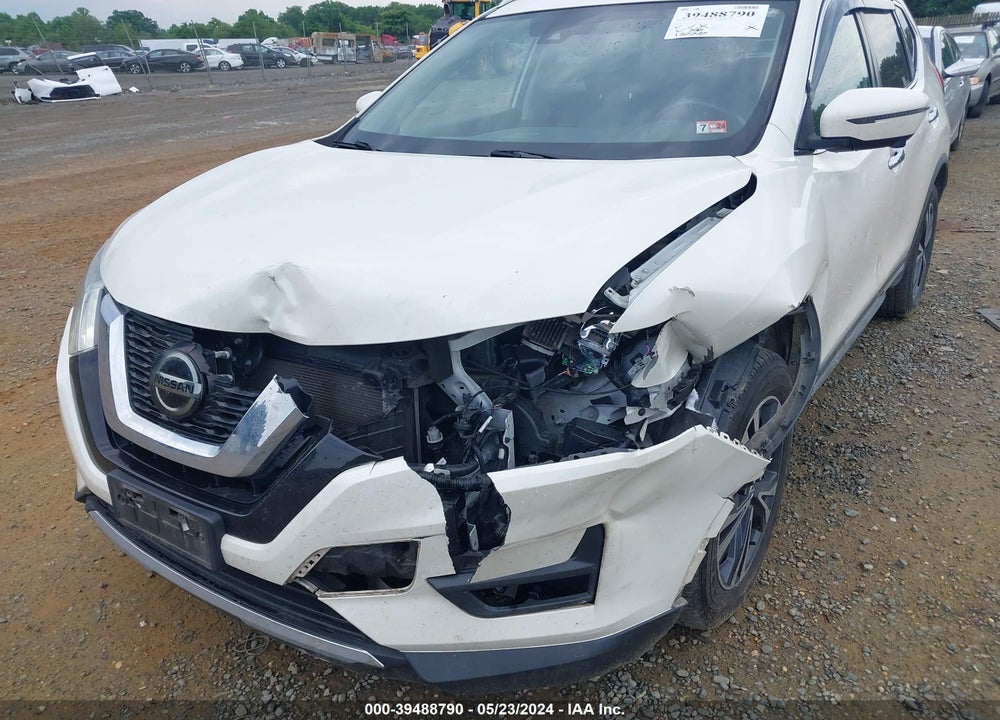 2018 NISSAN ROGUE SL VIN: JN8AT2MV1JW318189