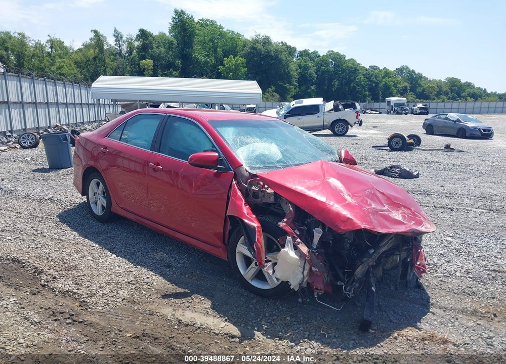 2014 TOYOTA CAMRY SE VIN: 4T1BF1FK6EU867906