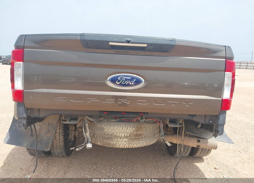 2017 FORD F-350 LARIAT VIN: 1FT8W3DTXHEC14340