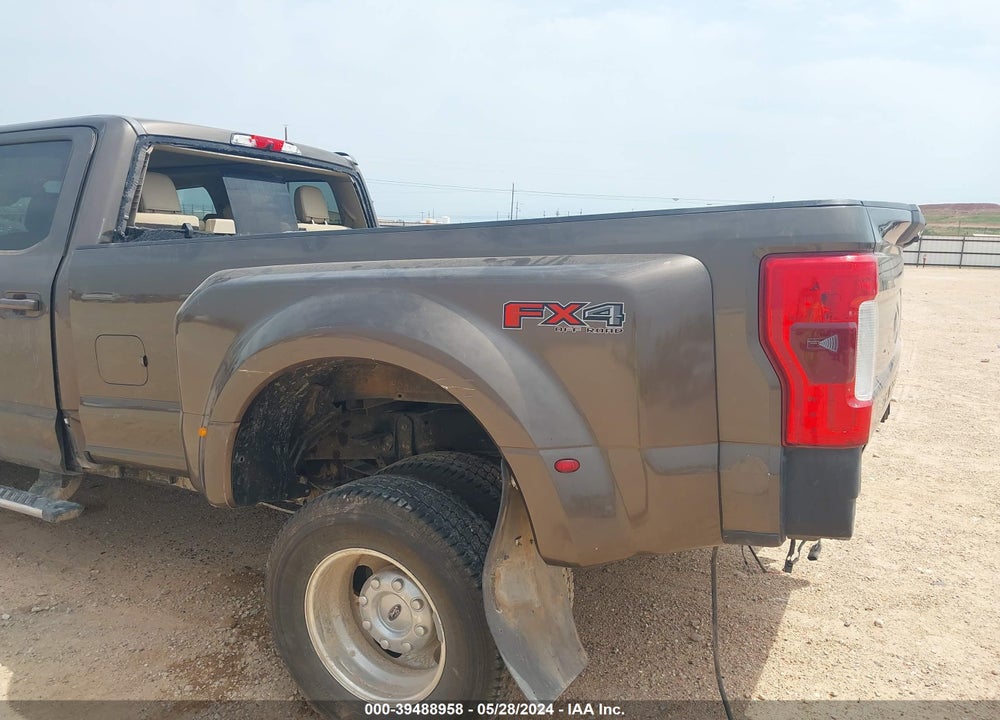 2017 FORD F-350 LARIAT VIN: 1FT8W3DTXHEC14340