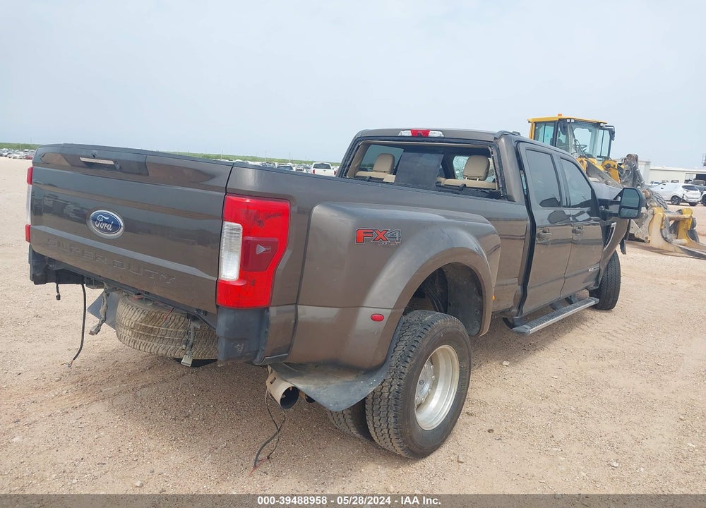 2017 FORD F-350 LARIAT VIN: 1FT8W3DTXHEC14340