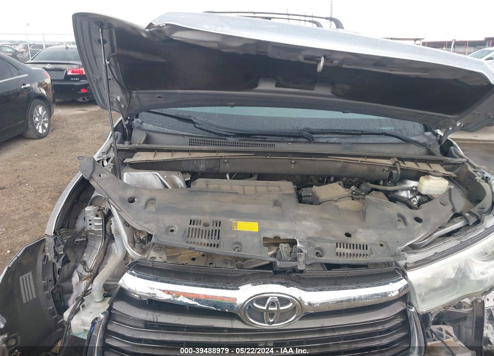 2016 TOYOTA HIGHLANDER XLE V6 VIN: 5TDKKRFH1GS135581