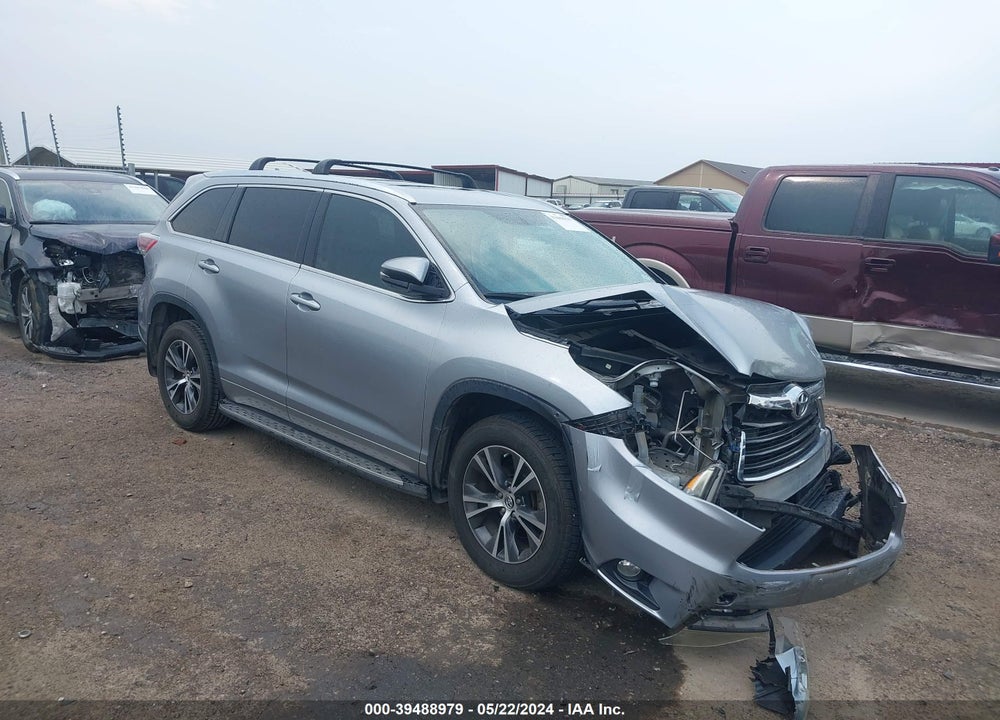 2016 TOYOTA HIGHLANDER XLE V6 VIN: 5TDKKRFH1GS135581