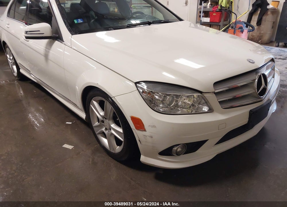 2010 MERCEDES-BENZ C 300 LUXURY 4MATIC/SPORT 4MATIC VIN: WDDGF8BB0AR111211