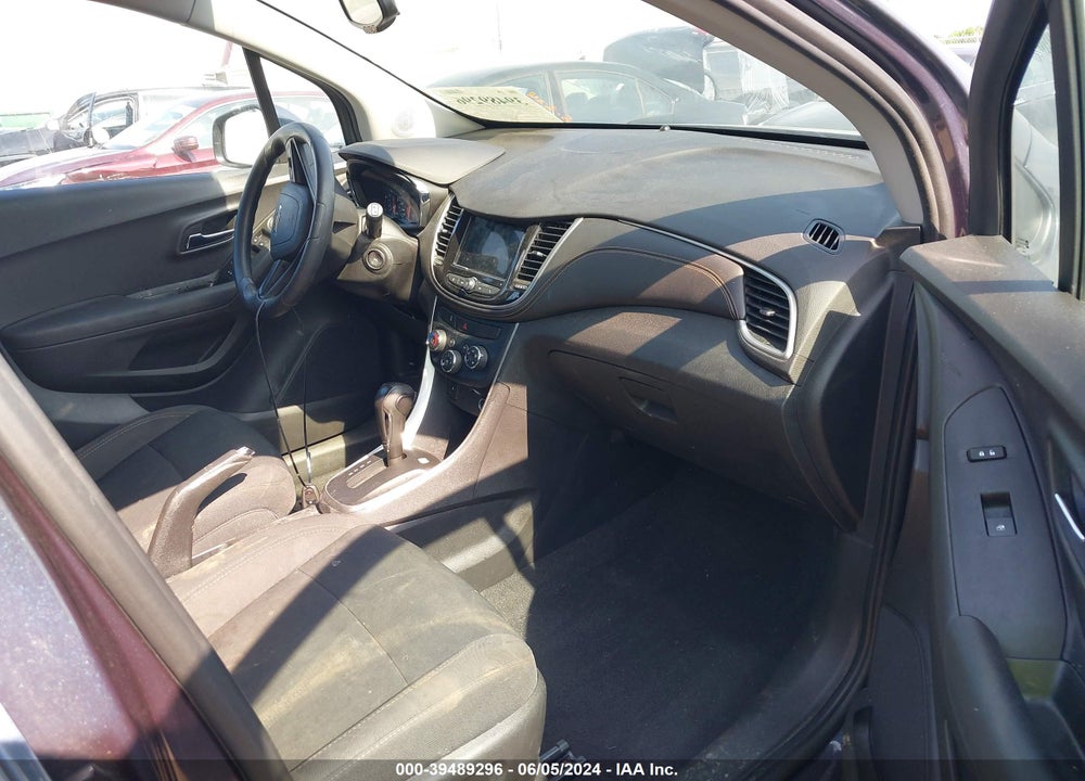 2019 CHEVROLET TRAX LS VIN: 3GNCJNSB5KL214002