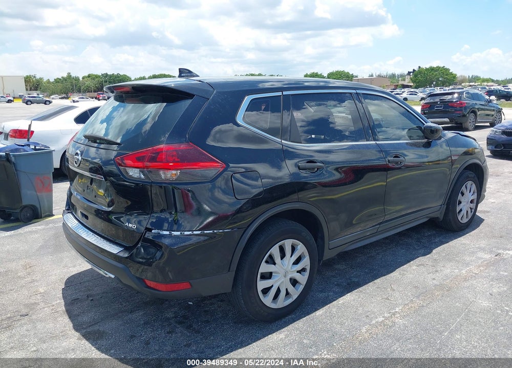 2018 NISSAN ROGUE S VIN: KNMAT2MVXJP586115