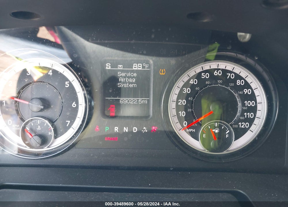 2019 RAM 1500 CLASSIC VIN: 1C6RR7GG5KS739551