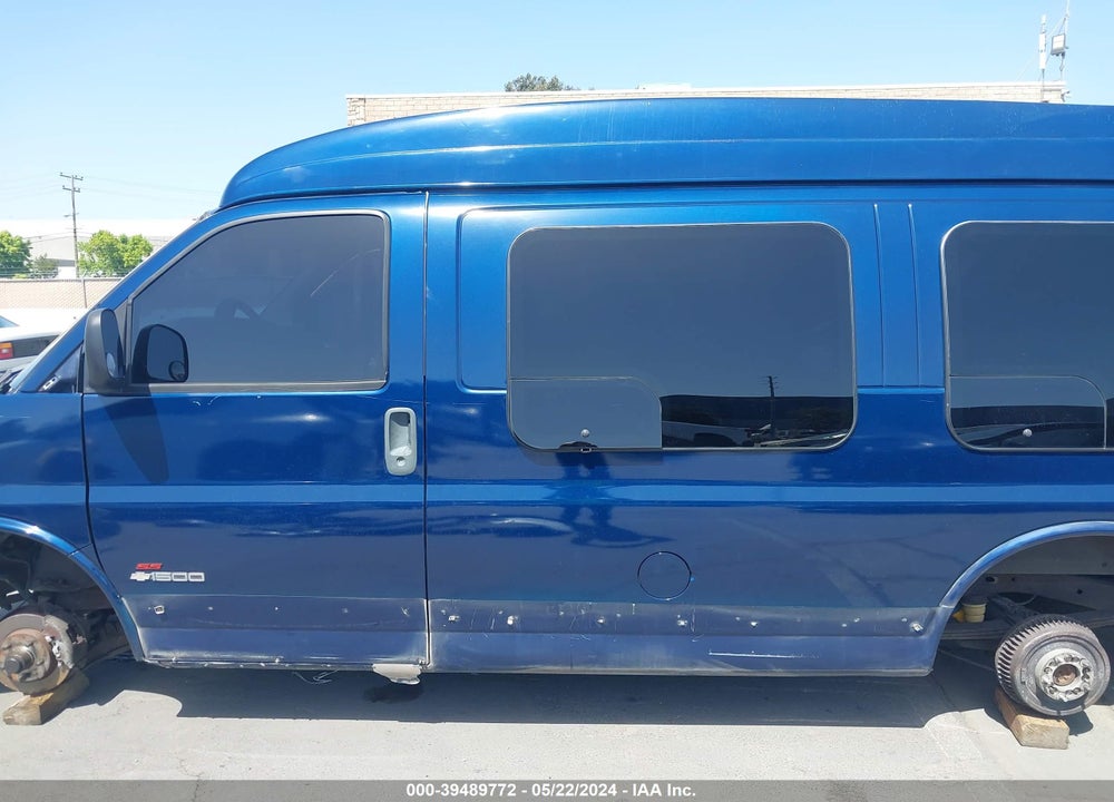 2001 CHEVROLET EXPRESS UPFITTER VIN: 1GBFG15R111238510