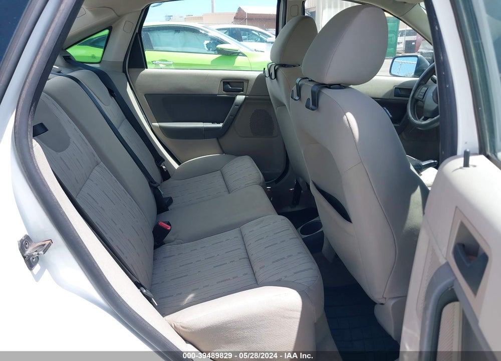 2008 FORD FOCUS SE/SES VIN: 1FAHP35N58W242558
