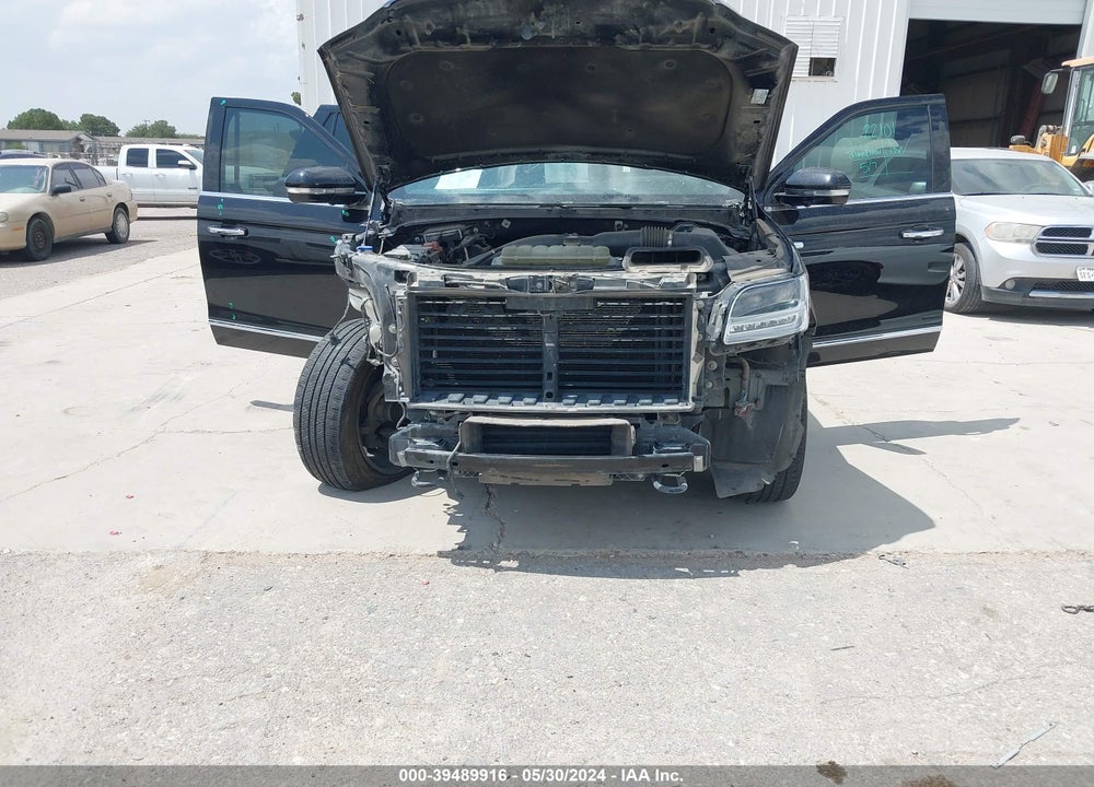 2019 LINCOLN NAVIGATOR RESERVE VIN: 5LMJJ2LT1KEL12183