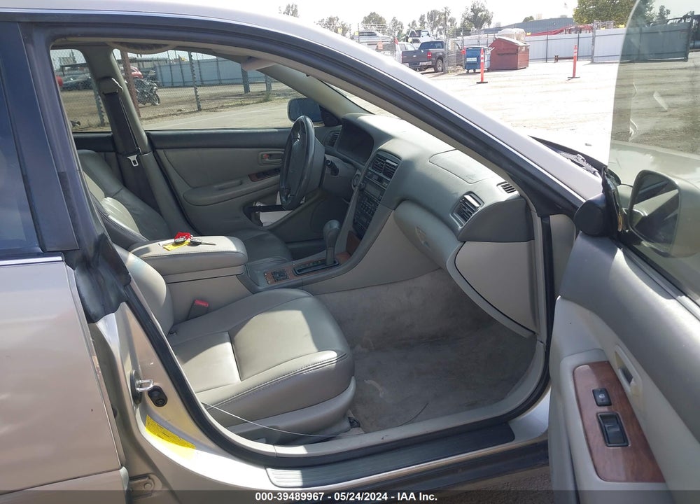 1998 LEXUS ES 300 VIN: JT8BF28G5W0110425