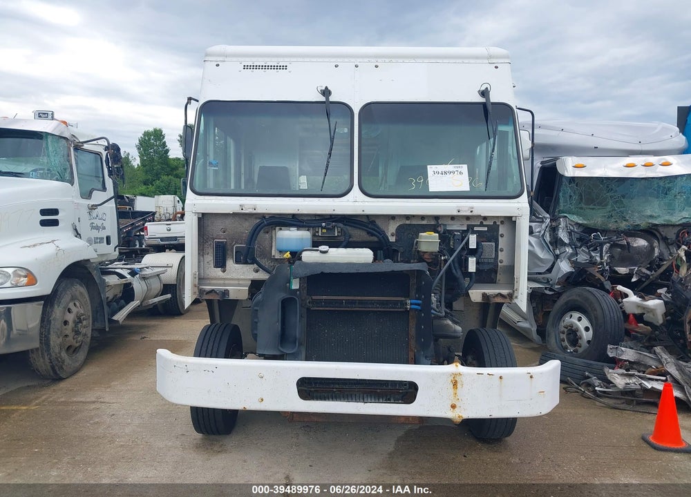 2013 FREIGHTLINER CHASSIS M LINE WALK-IN VAN VIN: 4UZAC3DV5DCFF6791