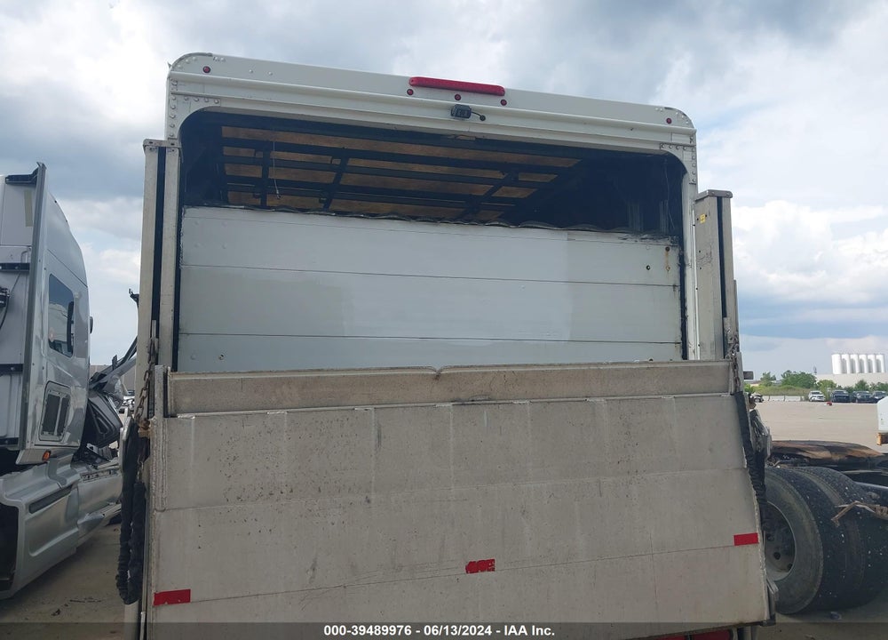 2013 FREIGHTLINER CHASSIS M LINE WALK-IN VAN VIN: 4UZAC3DV5DCFF6791