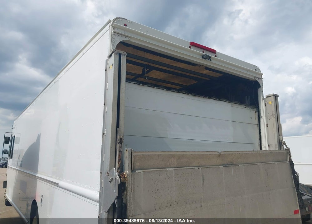 2013 FREIGHTLINER CHASSIS M LINE WALK-IN VAN VIN: 4UZAC3DV5DCFF6791