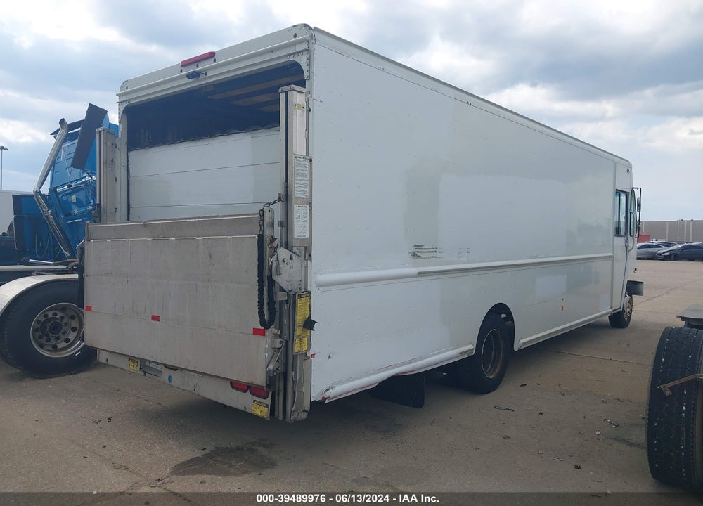 2013 FREIGHTLINER CHASSIS M LINE WALK-IN VAN VIN: 4UZAC3DV5DCFF6791