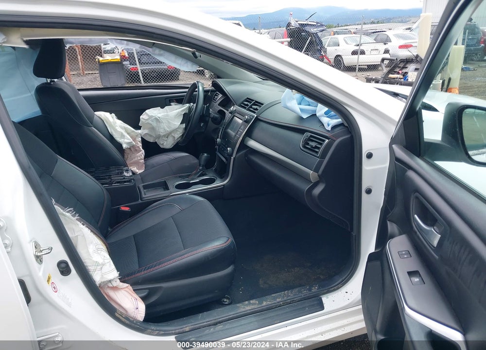 2017 TOYOTA CAMRY SE VIN: 4T1BF1FK6HU301779