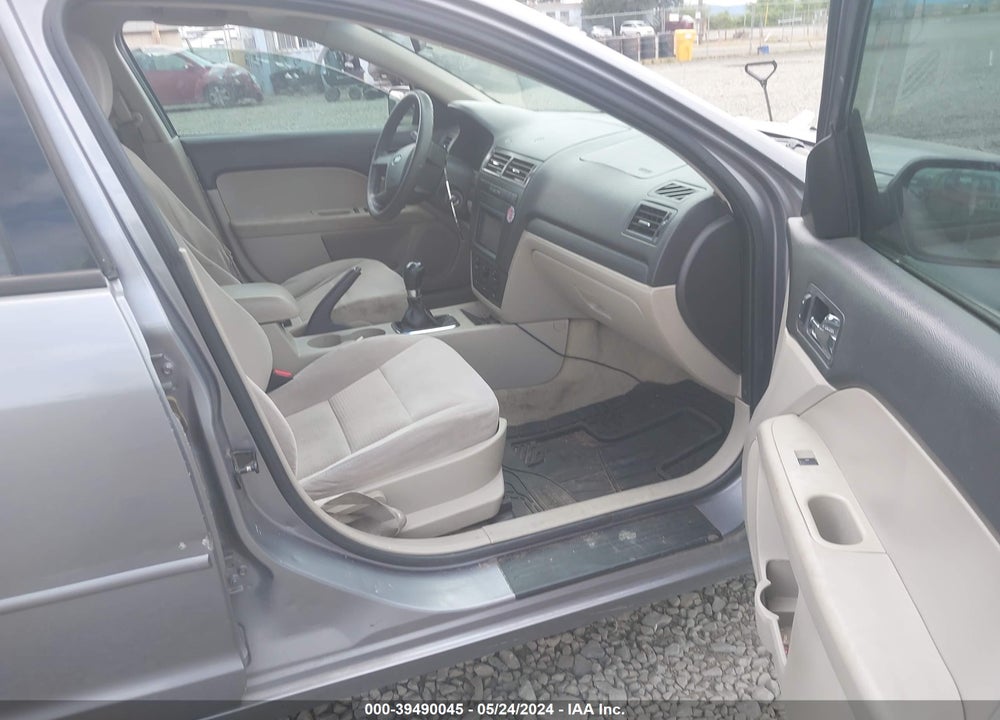2006 FORD FUSION S VIN: 3FAFP06Z06R172376
