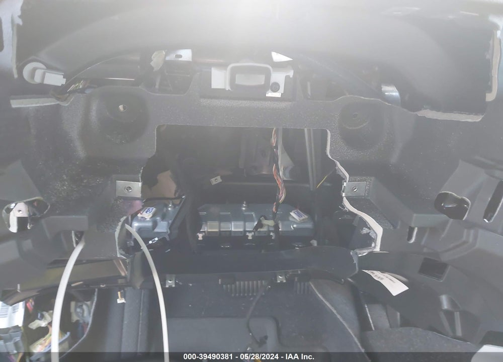 2023 VOLVO XC40 B5 PLUS BRIGHT THEME VIN: YV4L12UE1P2049974