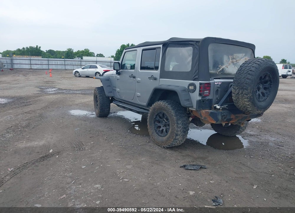 2014 JEEP WRANGLER UNLIMITED SPORT VIN: 1C4BJWDG7EL102479