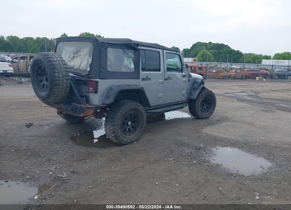 2014 JEEP WRANGLER UNLIMITED SPORT VIN: 1C4BJWDG7EL102479