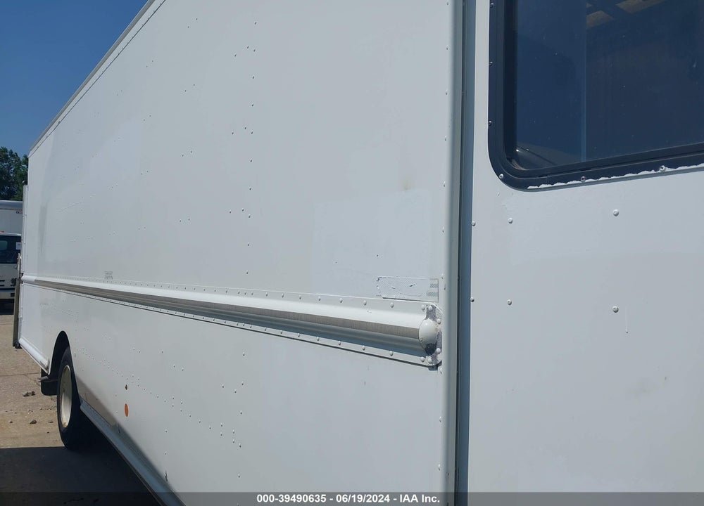 2012 FREIGHTLINER CHASSIS M LINE WALK-IN VAN VIN: 4UZAC3DV9CCBE5490