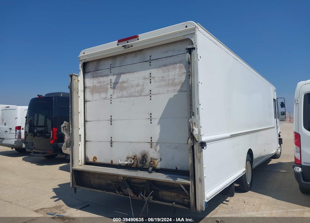 2012 FREIGHTLINER CHASSIS M LINE WALK-IN VAN VIN: 4UZAC3DV9CCBE5490