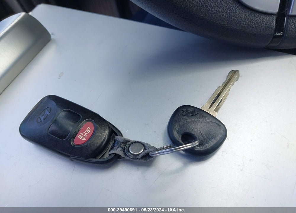 2019 HYUNDAI ELANTRA SEL VIN: KMHD84LF5KU767741