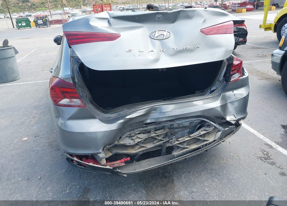 2019 HYUNDAI ELANTRA SEL VIN: KMHD84LF5KU767741