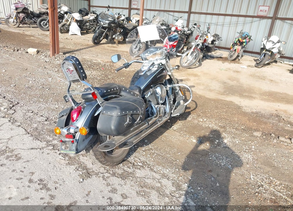 2021 KAWASAKI VN900 D VIN: JKAVN2D10MA066O8O