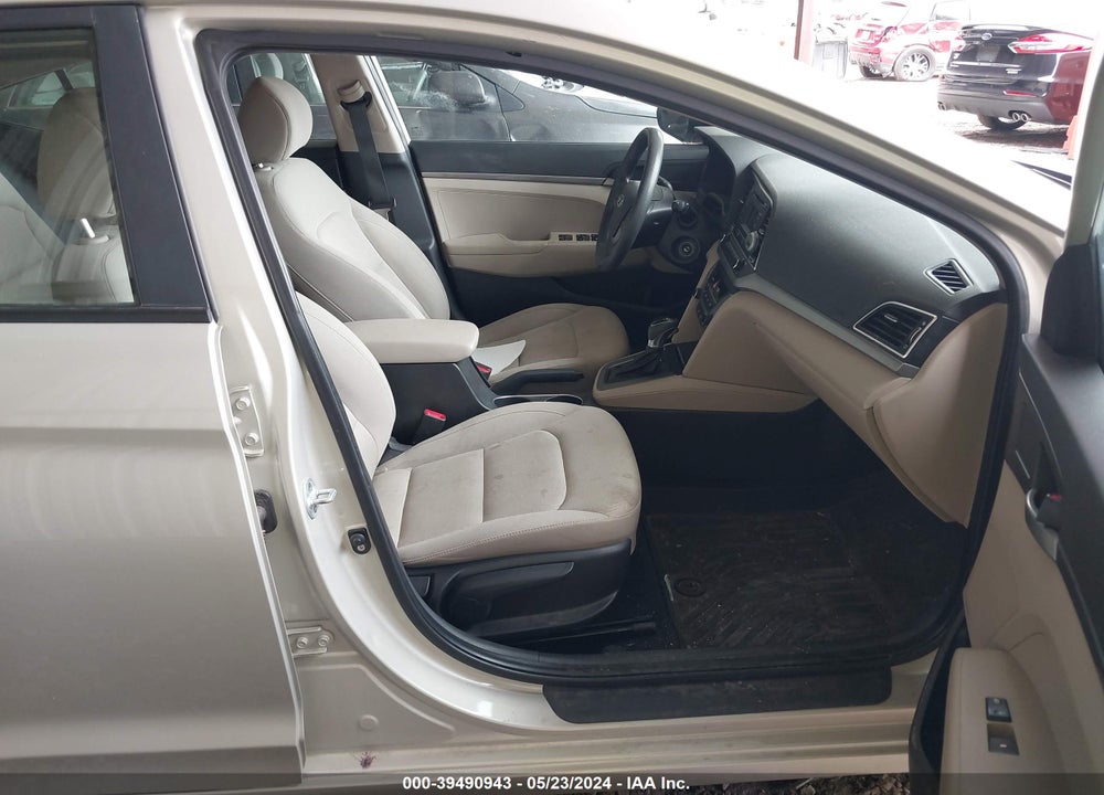 2017 HYUNDAI ELANTRA SE VIN: KMHD74LF7HU088629