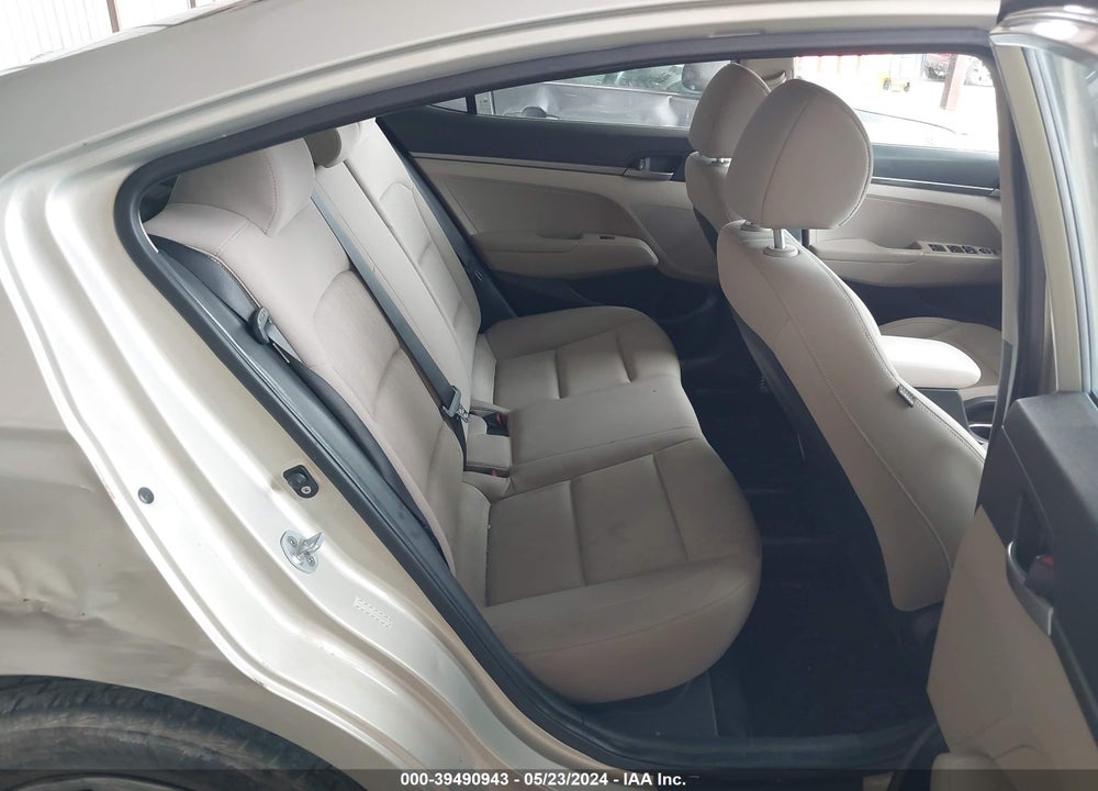 2017 HYUNDAI ELANTRA SE VIN: KMHD74LF7HU088629
