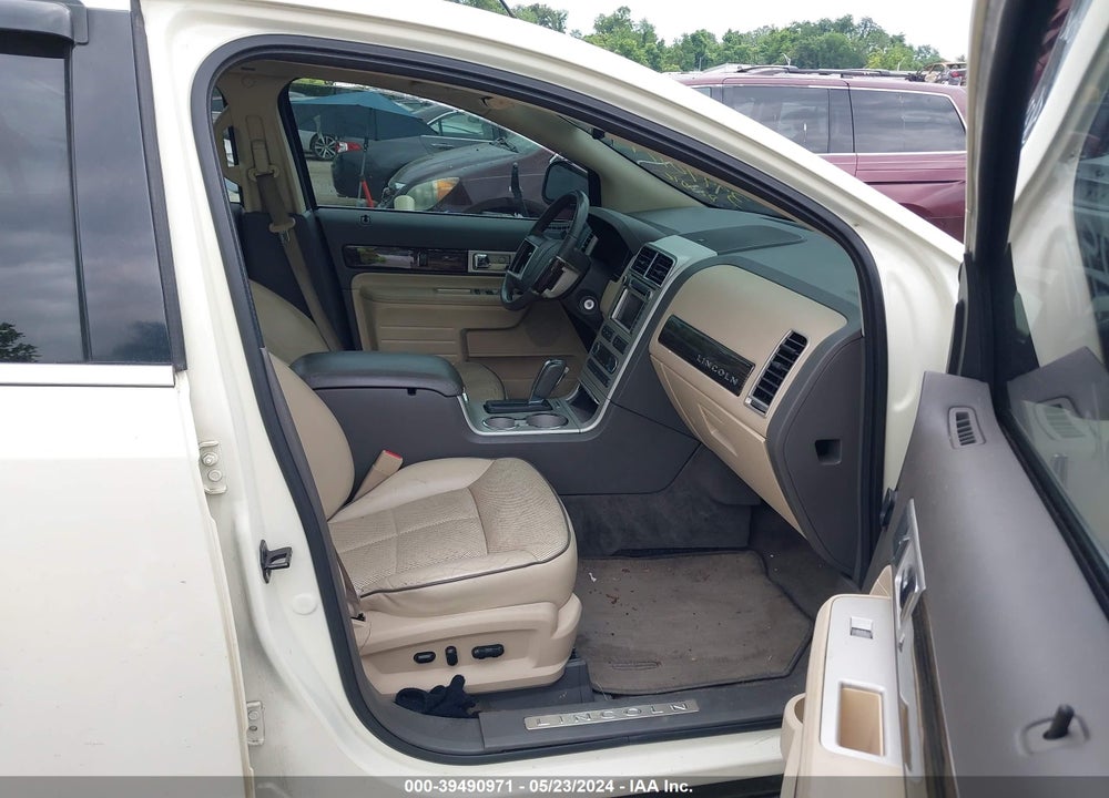2008 LINCOLN MKX VIN: 2LMDU68C28BJ08072