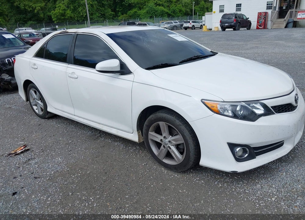 2013 TOYOTA CAMRY SE VIN: 4T1BF1FK8DU709694