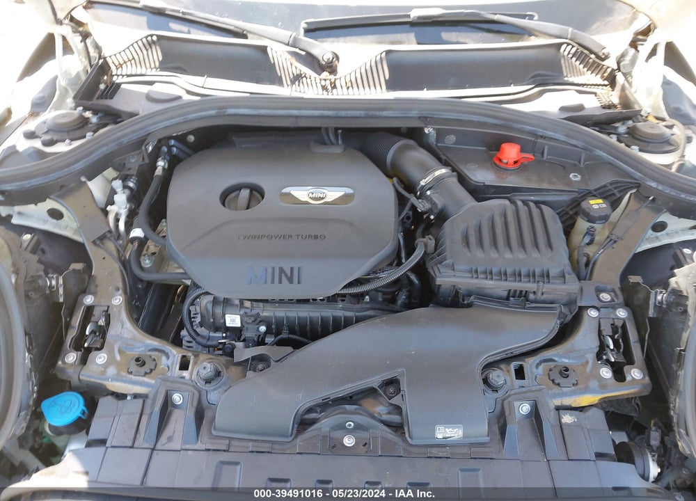 2019 MINI CLUBMAN COOPER VIN: WMWLN5C59K2E35027