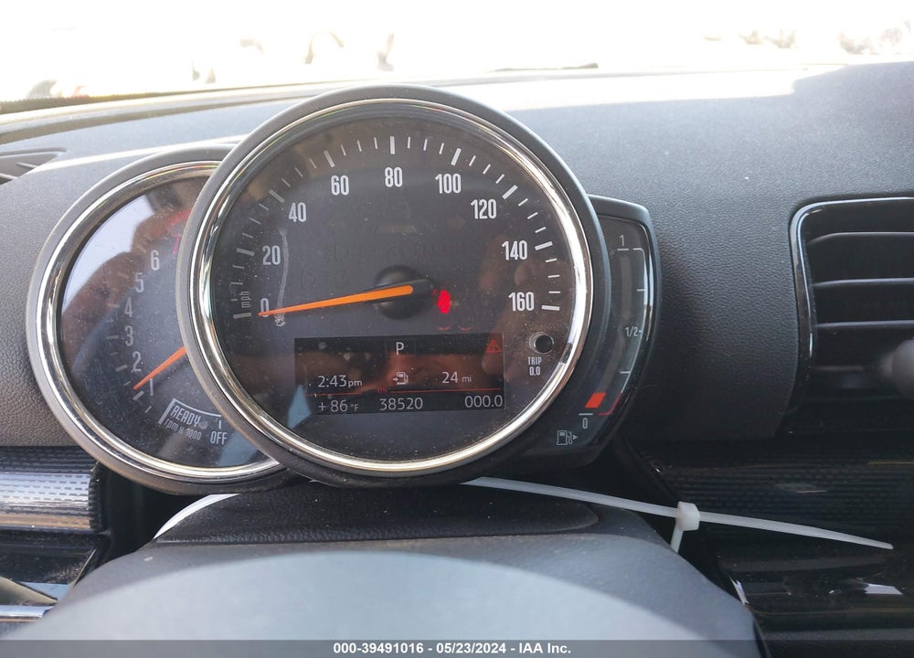2019 MINI CLUBMAN COOPER VIN: WMWLN5C59K2E35027