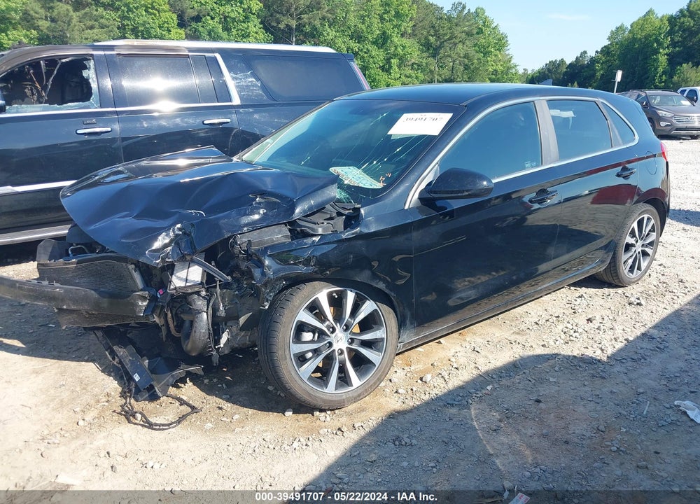 2018 HYUNDAI ELANTRA GT VIN: KMHH35LE4JU030445