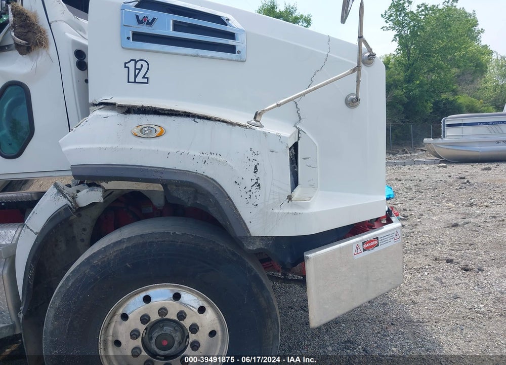 2022 WESTERN STAR 4700 SET BACK AXLE VIN: 5KKHAXFM2NPNK1608