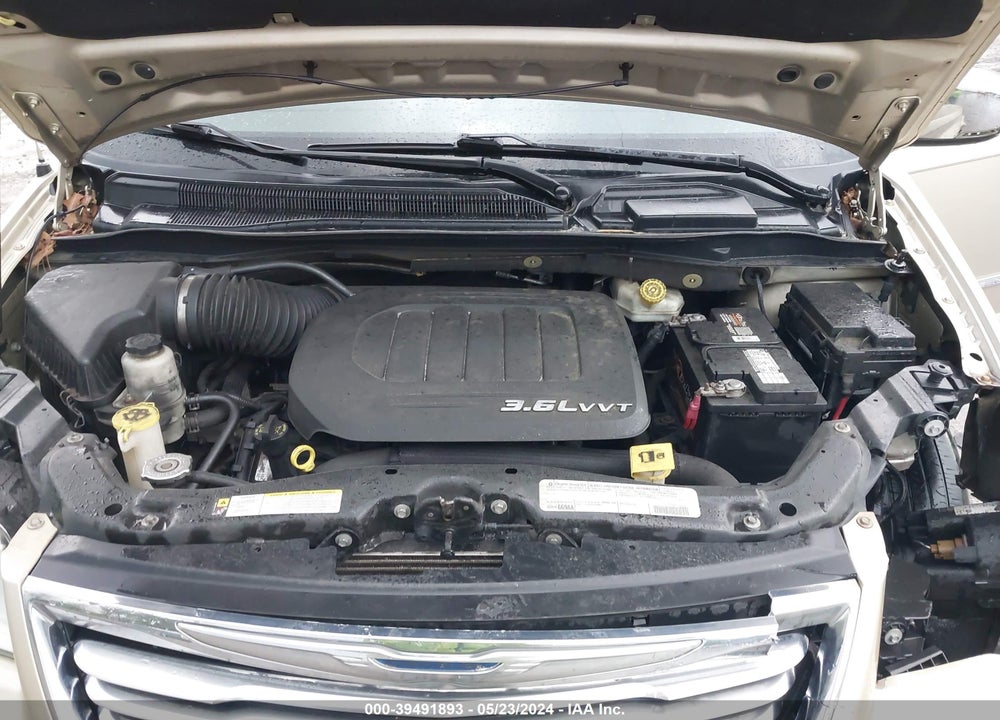 2012 CHRYSLER TOWN & COUNTRY TOURING-L VIN: 2C4RC1CG7CR138173