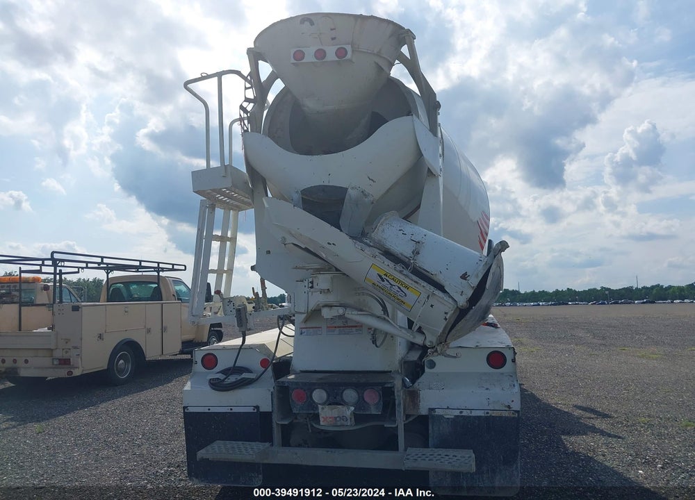 2016 MACK 700 GU700 VIN: 1M2AX04C1GM026383