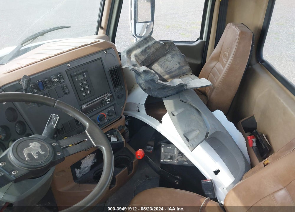 2016 MACK 700 GU700 VIN: 1M2AX04C1GM026383
