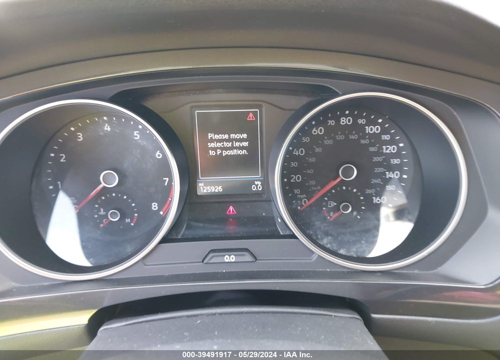 2018 VOLKSWAGEN TIGUAN 2.0T S VIN: 3VV1B7AX7JM083333