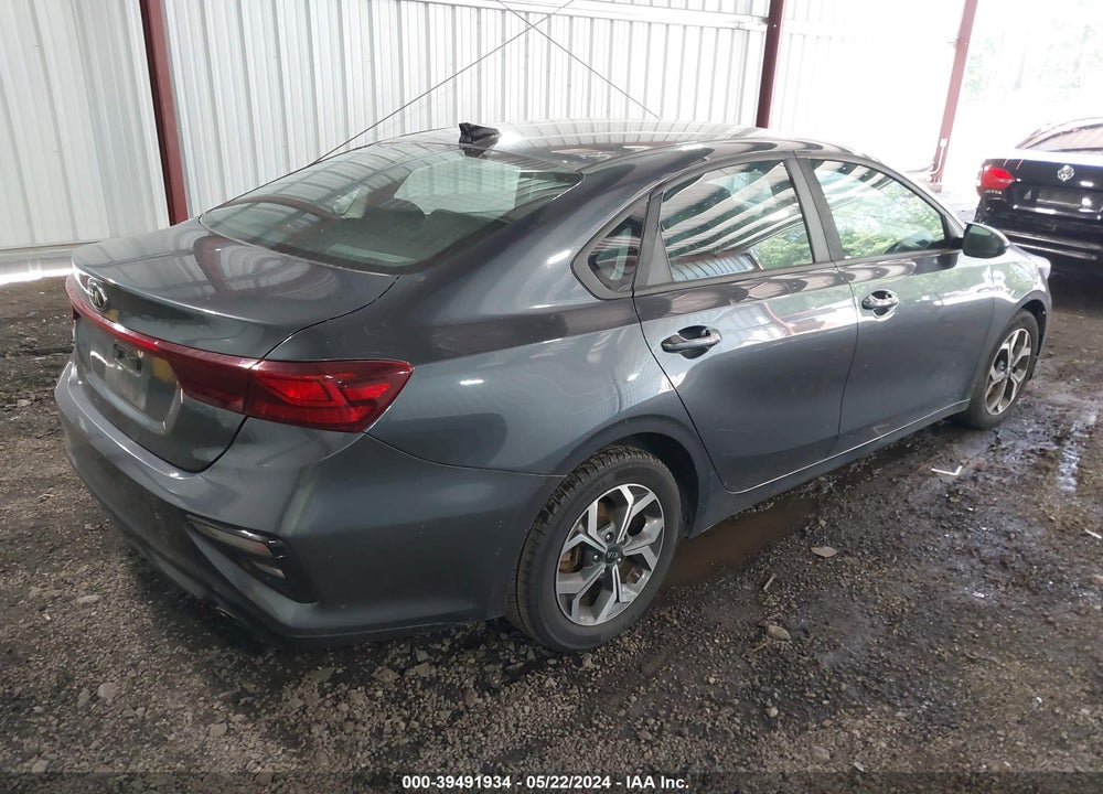 2019 KIA FORTE LXS VIN: 3KPF24AD6KE080332