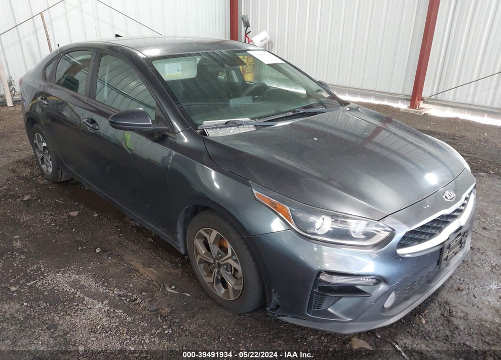 2019 KIA FORTE LXS VIN: 3KPF24AD6KE080332