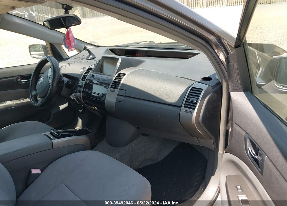 2006 TOYOTA PRIUS VIN: JTDKB20U163196586