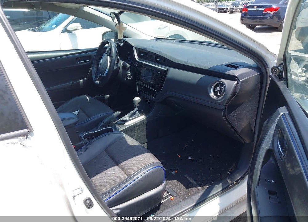 2017 TOYOTA COROLLA SE VIN: 5YFBURHE2HP654520