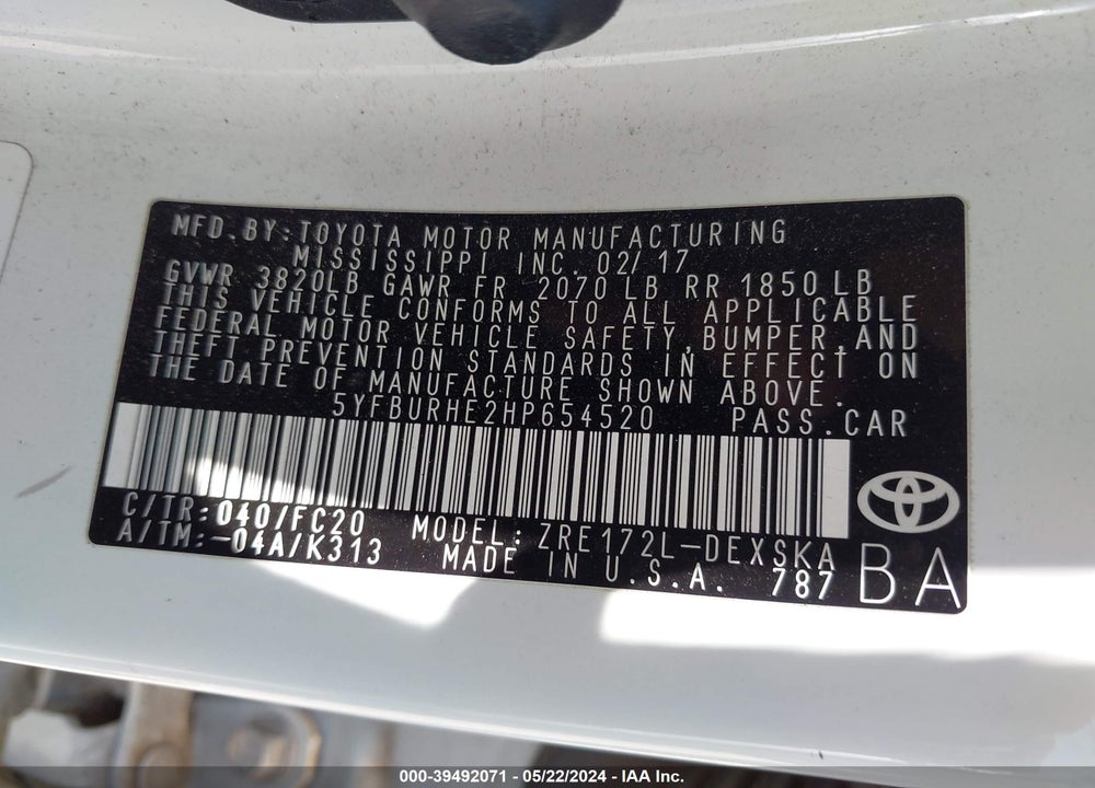 2017 TOYOTA COROLLA SE VIN: 5YFBURHE2HP654520